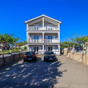  Apartman Klara