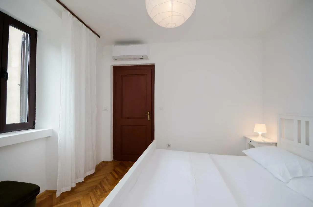 Apartment Ruza Lopar 0*,