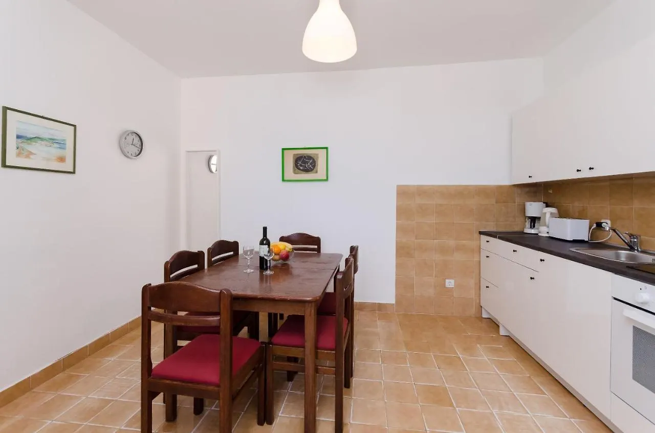 Apartment Ruza Lopar